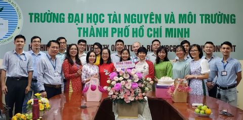 Gặp mặt kỷ niệm 114 năm ngày Quốc tế phụ nữ 8/3