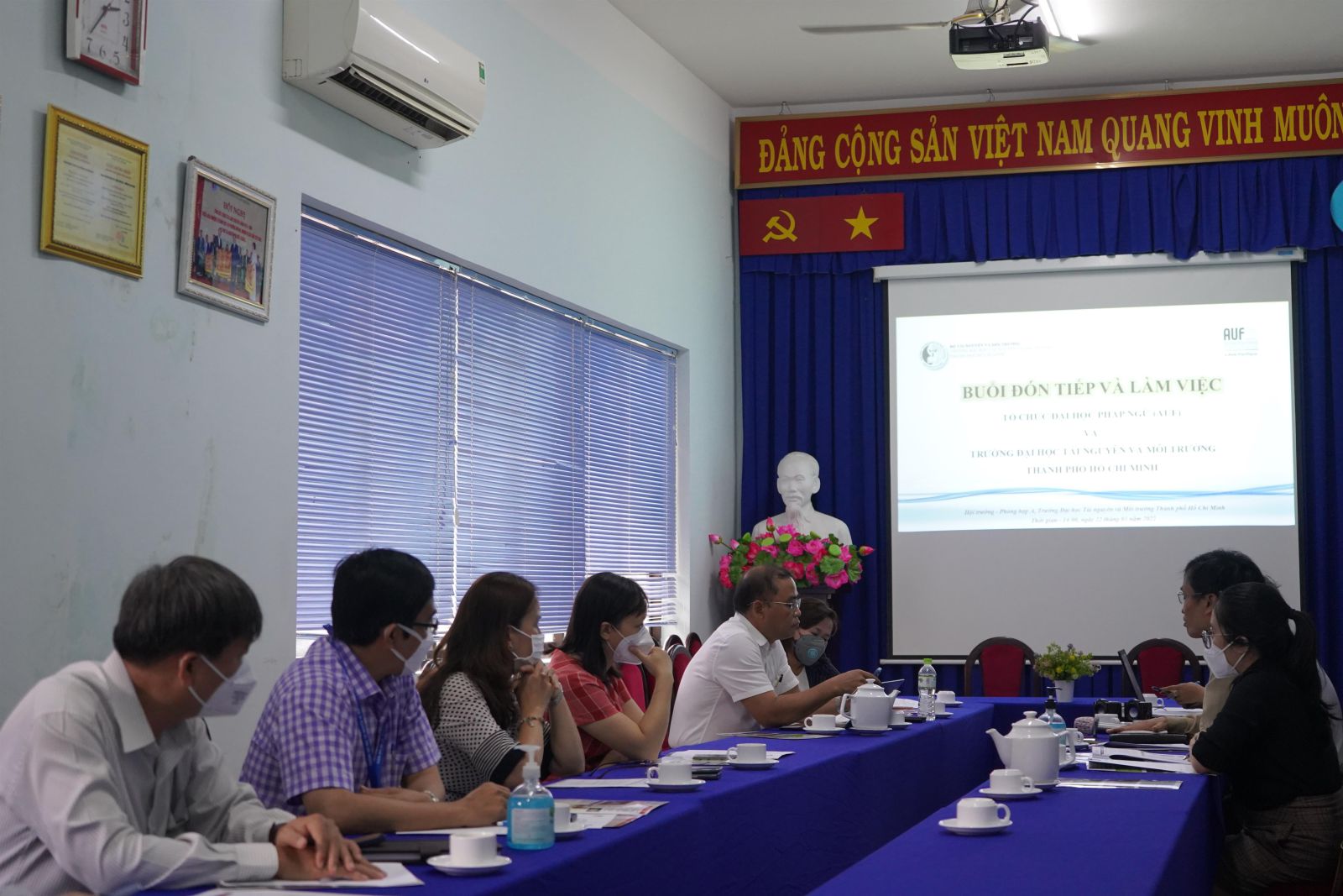 Buổi đón tiếp và làm việc với Tổ chức Đại học Pháp ngữ (AUF)